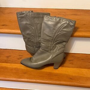 Vintage Canadian Made Gray Women's Boots